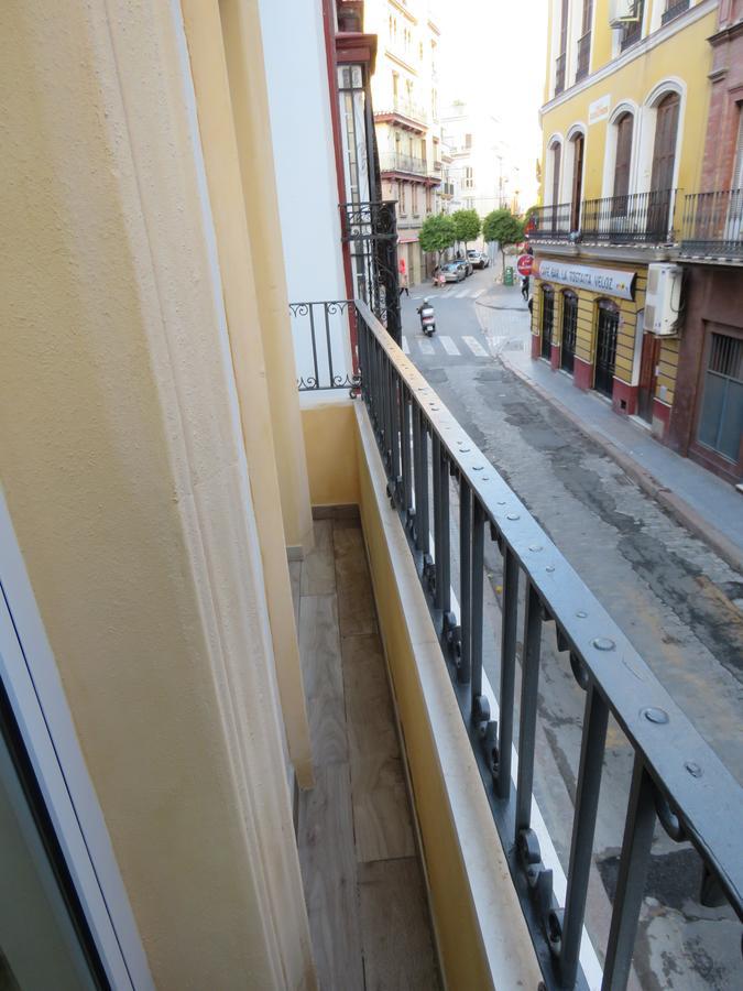 Living Sevilla Apartments Hercules Dış mekan fotoğraf