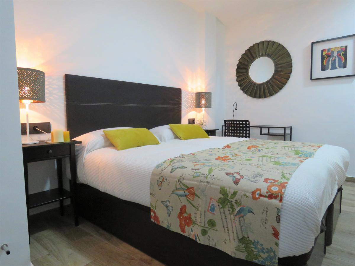 Living Sevilla Apartments Hercules Dış mekan fotoğraf