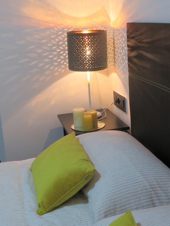 Living Sevilla Apartments Hercules Dış mekan fotoğraf