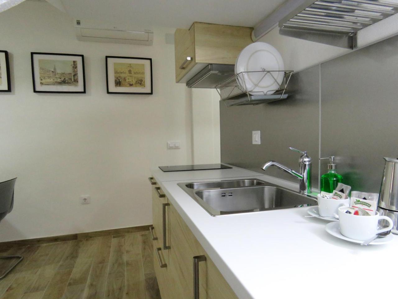 Living Sevilla Apartments Hercules Dış mekan fotoğraf